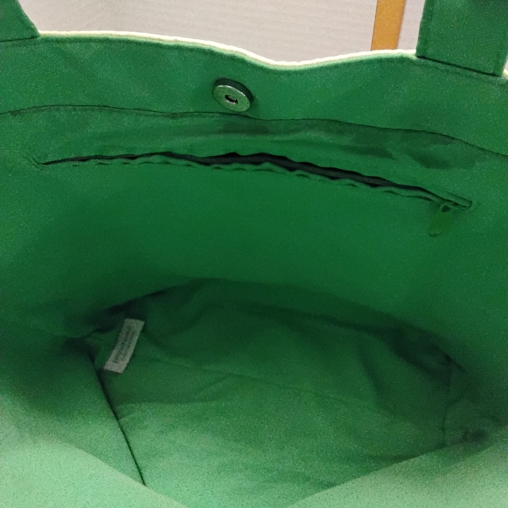 Barnes $ Noble Puctuate BOOK BAG - Picture 5 of 6